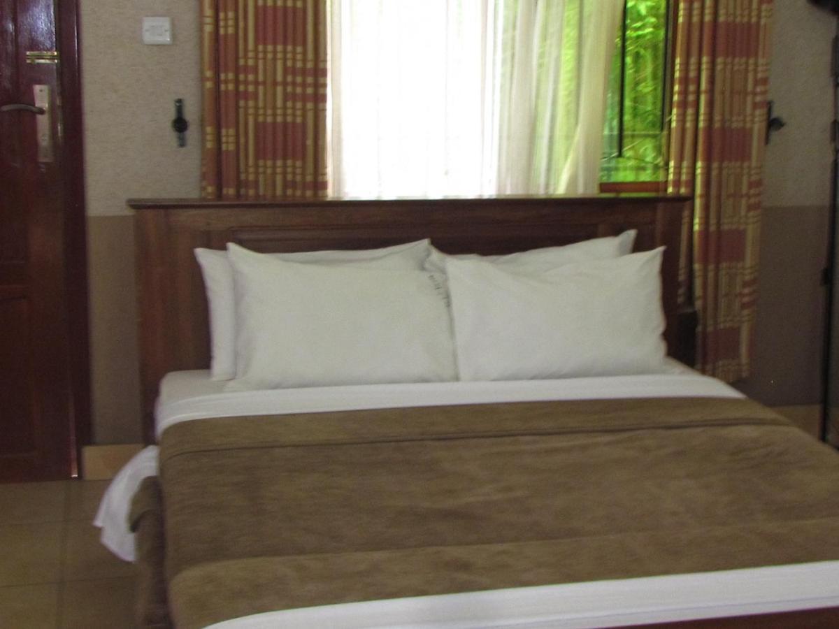 Mikumi Resort Hotel Dış mekan fotoğraf